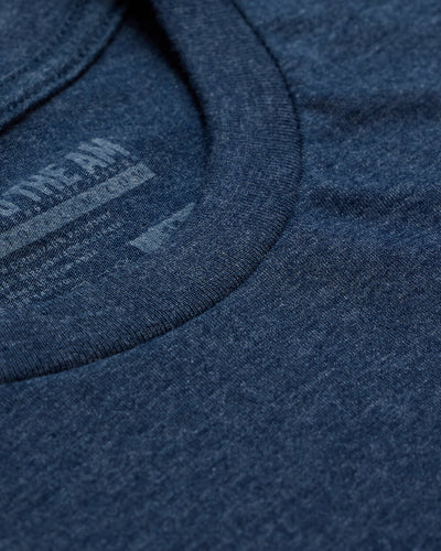 Basic Tee - Logo-Navy-Tall-Regular-Detail--Model---L
