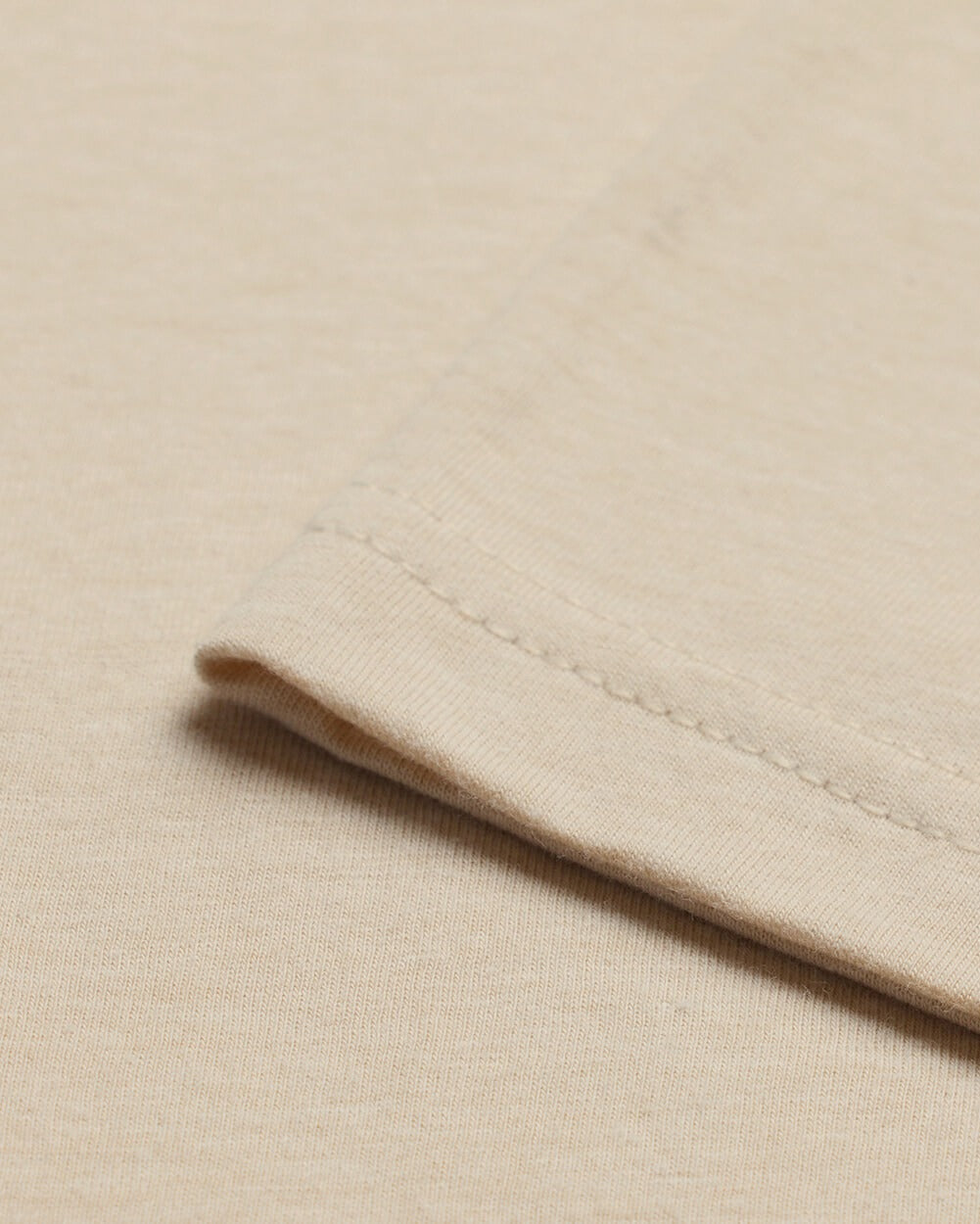 Basic Tee - Logo-Cream-Reg-Regular-Detail1--Model---L