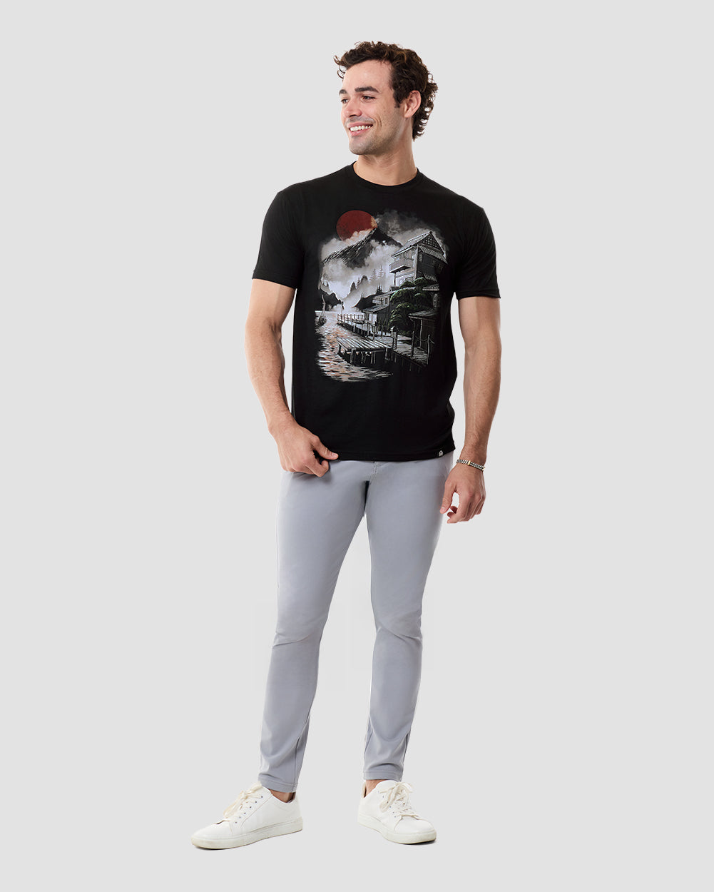 Misty Bay Tee-Black-Regular-Full--Model---L