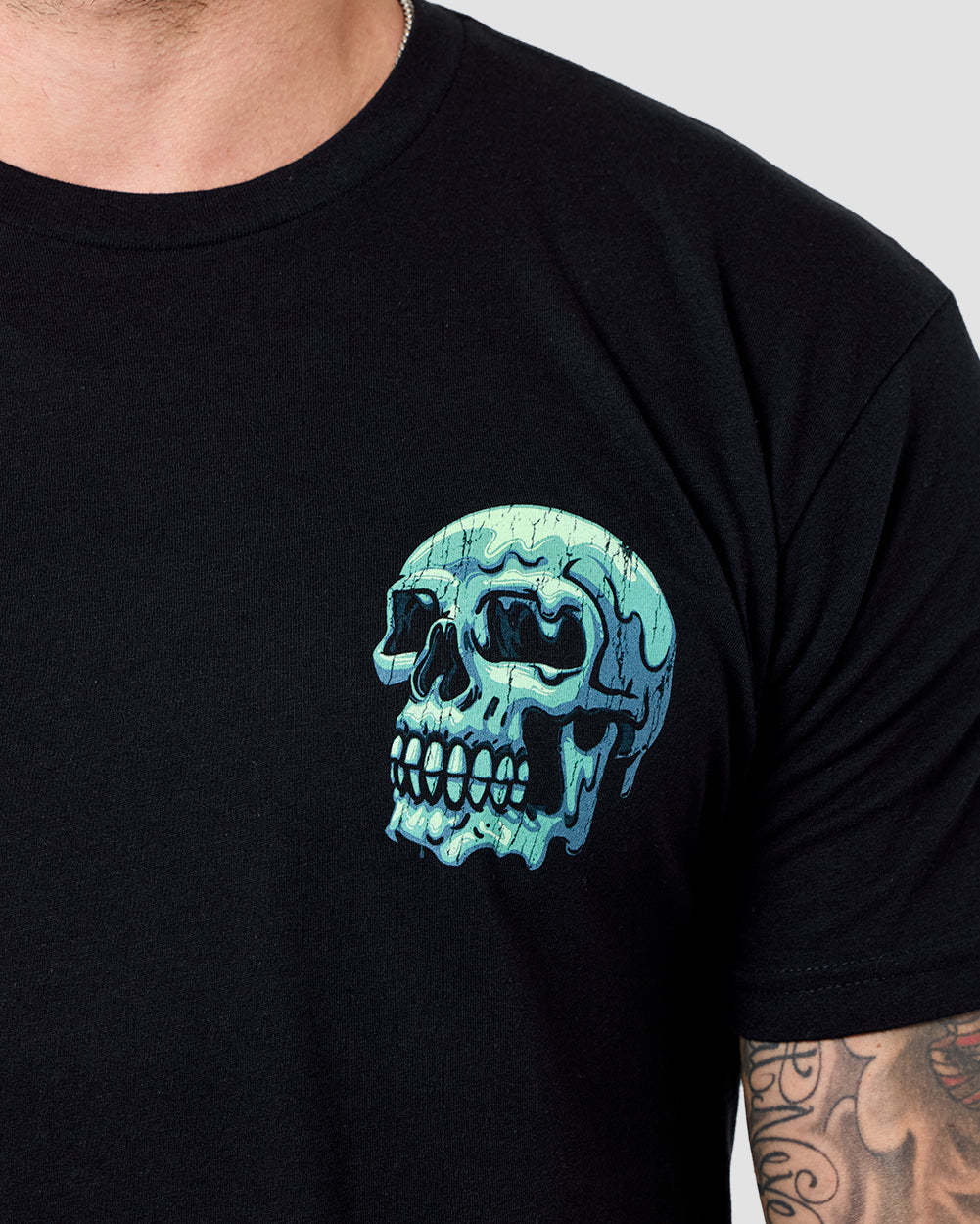 Viscous Void Tee-Black-Regular-Detail--Model---L