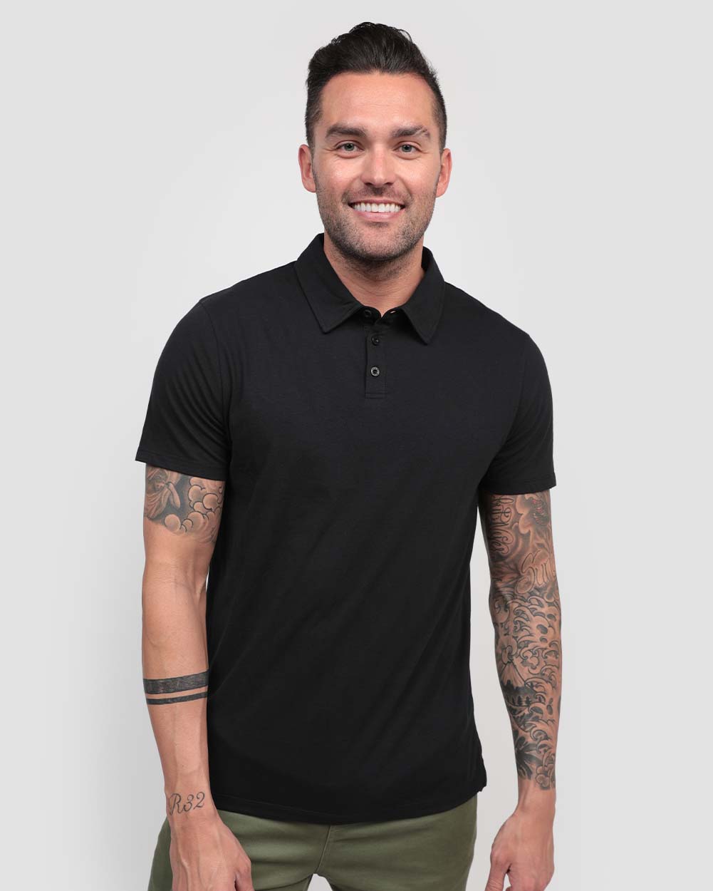 Polo - Tall - Non-Branded-Black-Regular-Front--Model---L