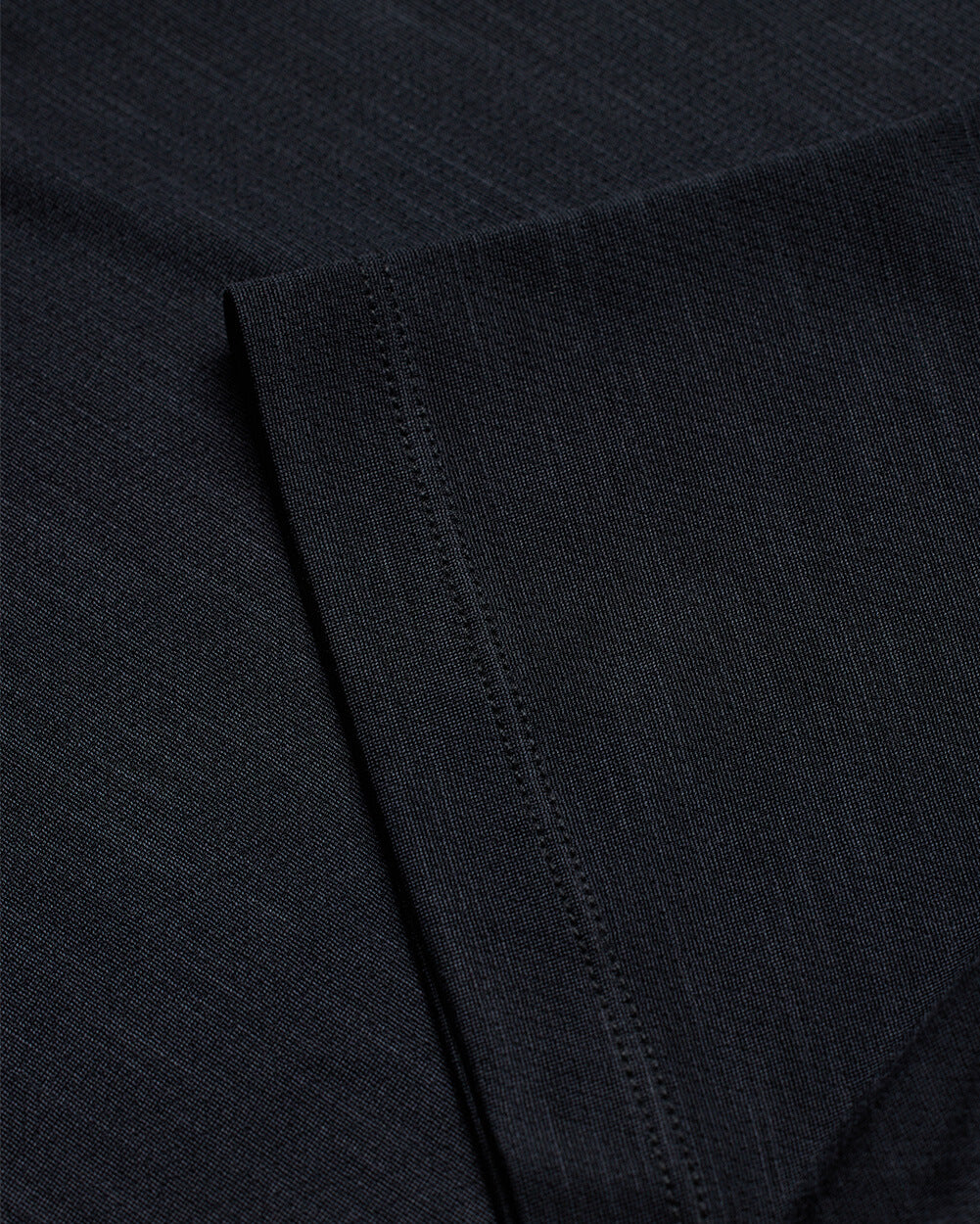 Performance Polo - Non-Branded-Black-Reg-Regular-Detail 3--Alex---M