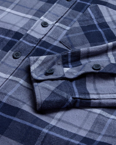 Fairbanks Flannel-Indigo Multi-Regular-Detail--Model---L