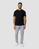 Basic Tee - No Logo-Black-Reg-Regular-Full--Model---L