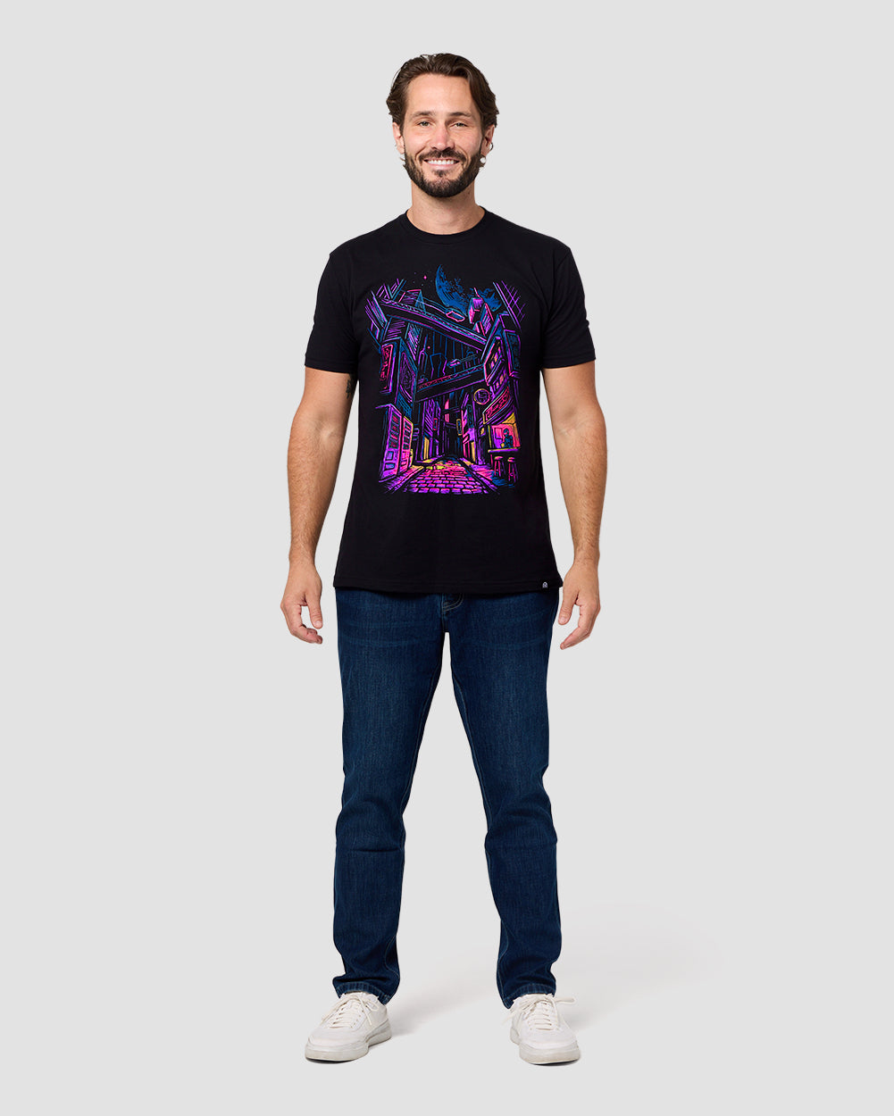 Electric Alley Tee-Black-Regular-Full--Model---L