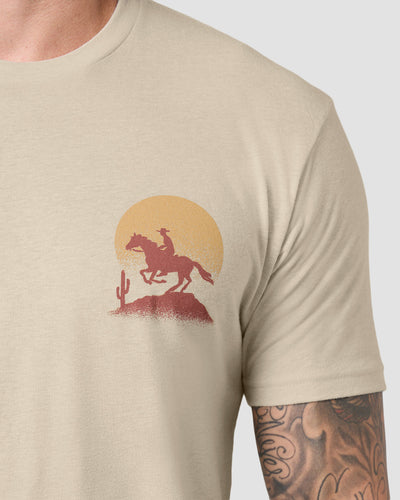 Mesa Shadows Tee-Cream-Regular-Detail--Model---L