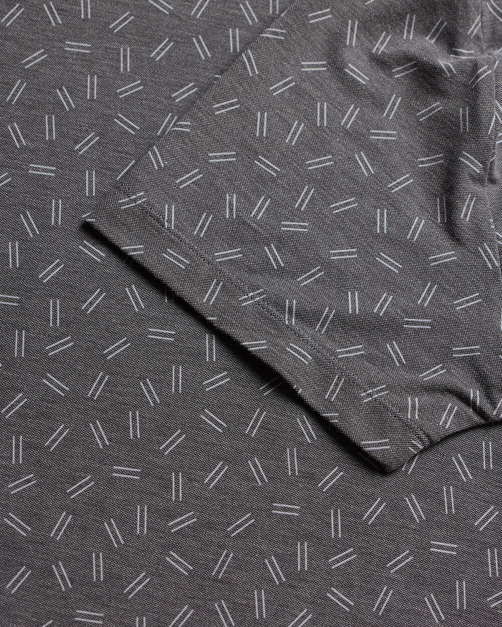 Pursuit Performance Polo-Black Dashes-Reg-Regular-Detail--Model---L