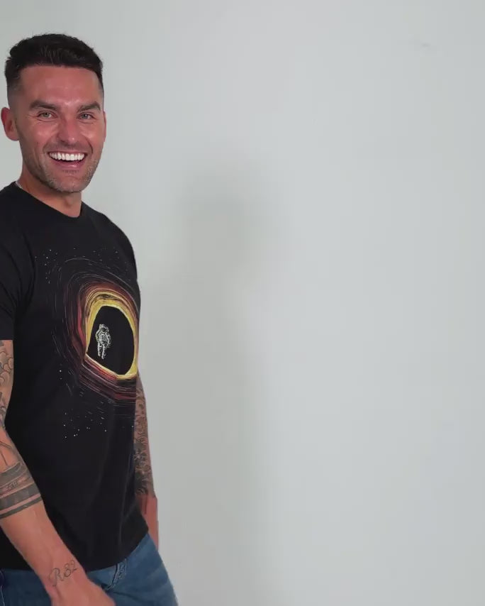 No Return Tee-Black-Regular-Video--Model---L