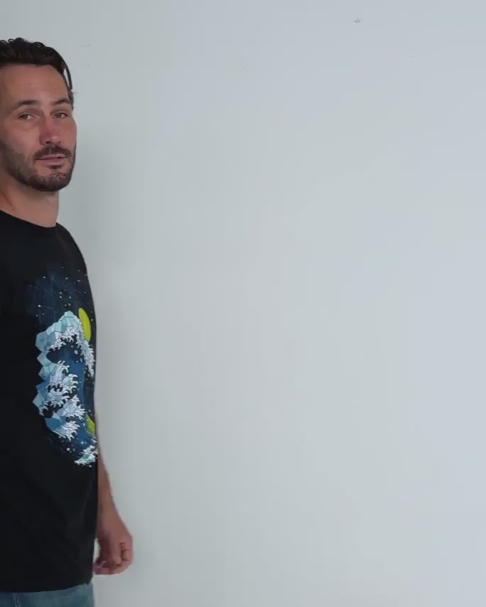 Mosaic Tide Tee-Black-Regular-Video--Model---L